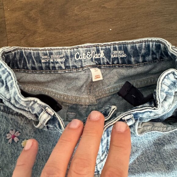 Cat & Jack Girls Embroidered Jeans | Size 6 | Smile Sun & Flower Patch Denim - Picture 4 of 5